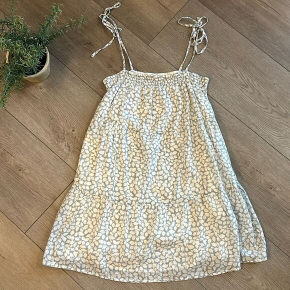 ABERCROMBIE 100% COTTON TIERED MINI DRESS SIZE MEDIUM PETITE - Picture 1 of 8